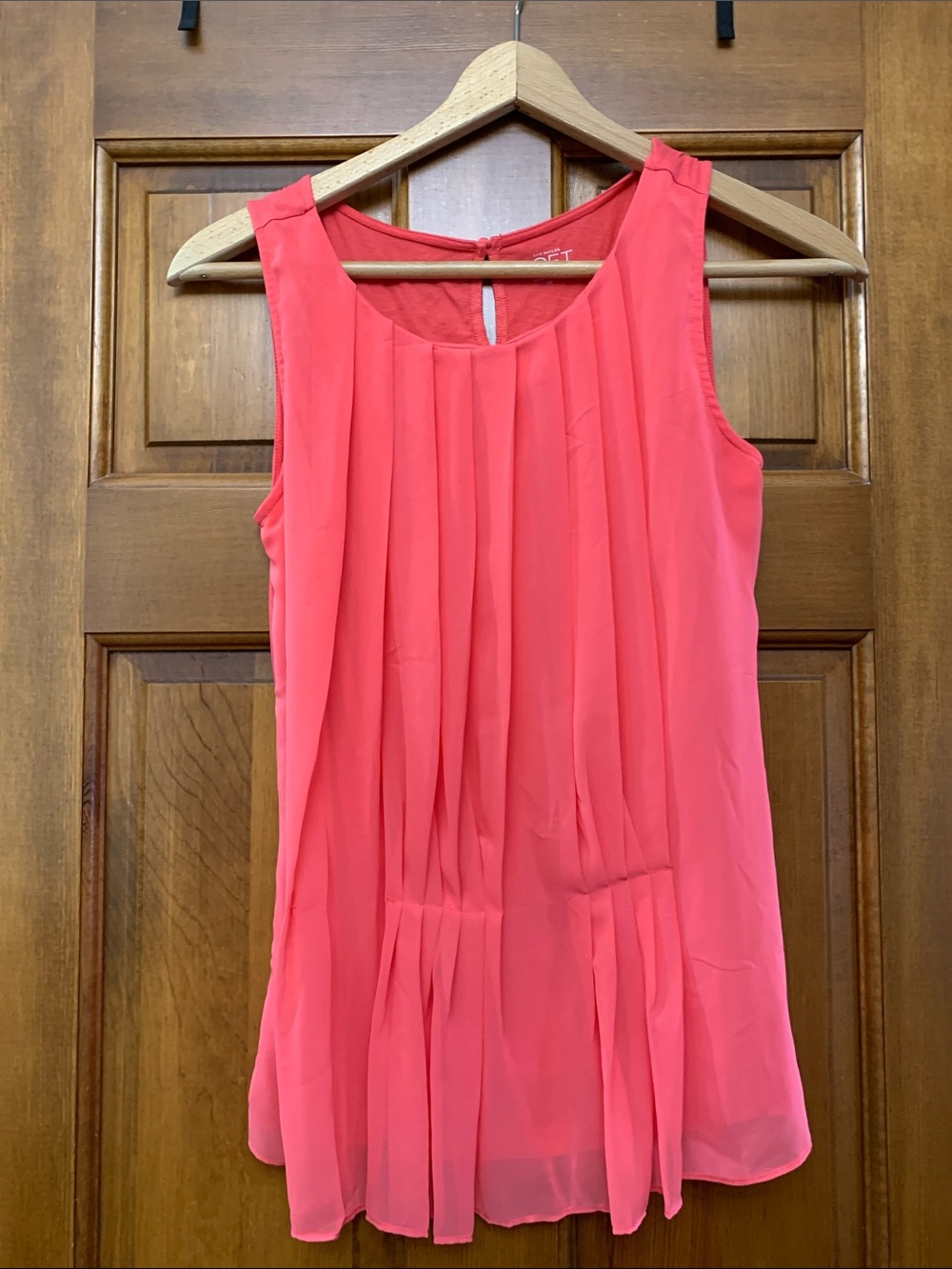 Loft Pleated Sleeveless Coral Pink Blouse